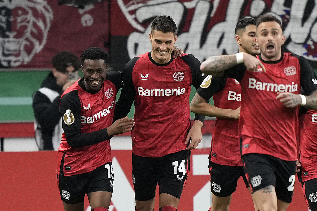 米兰体育官方网站-阿森纳完胜勒沃库森,科曼惊艳世界