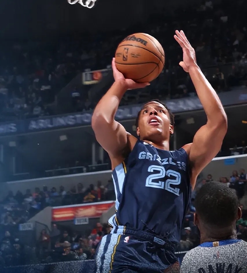 包含灰熊队球员球场内外展现风采的词条 包含灰熊队球员球场内外展现风采的词条