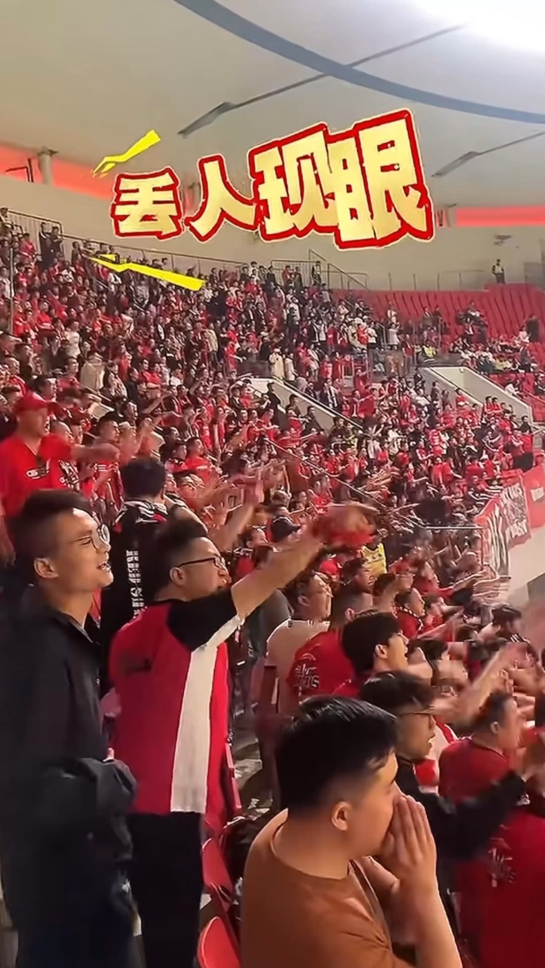 包含热门赛事掀起热潮，球迷狂热追逐胜利的词条