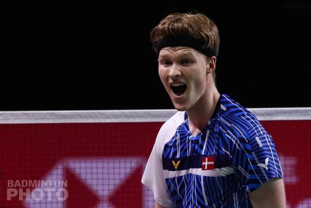 米兰APP下载-包含中国队鏖战日本队，安赛龙高光表现的词条