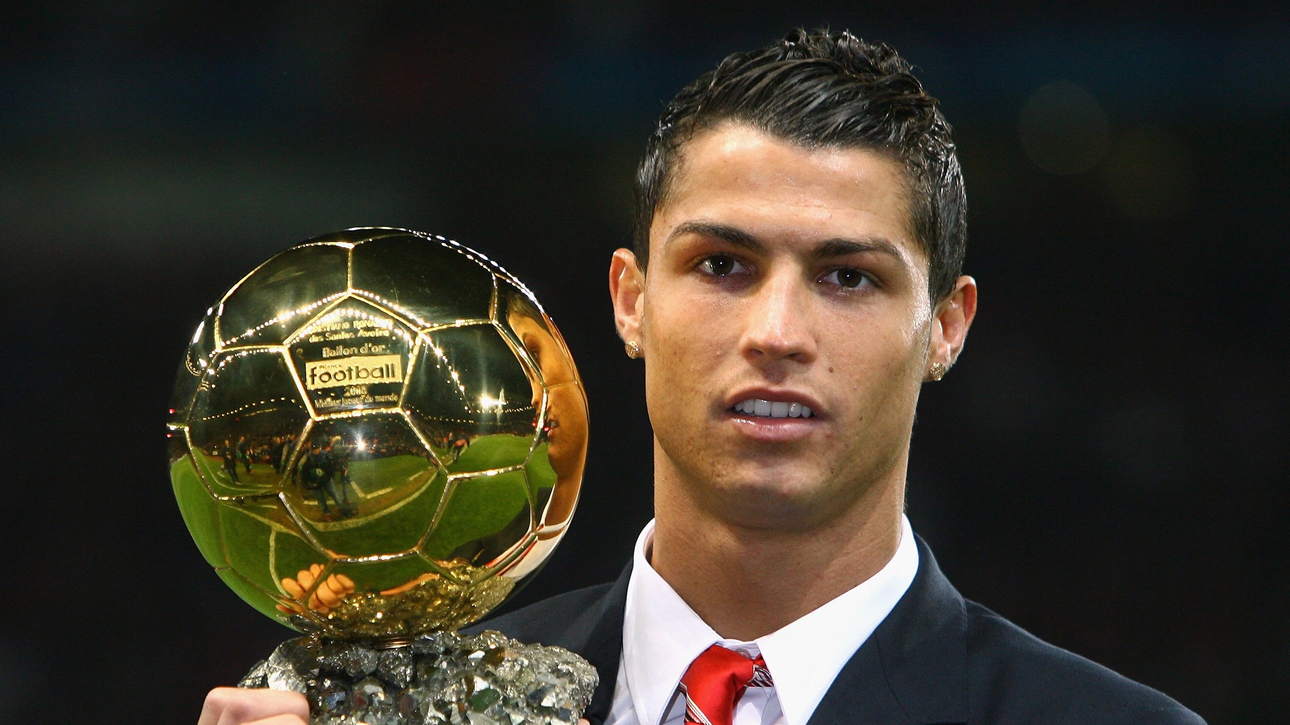 从沙漠风暴到北欧魔术，沙特资本横扫曼联，厄德高如何成为新时代的关键先生